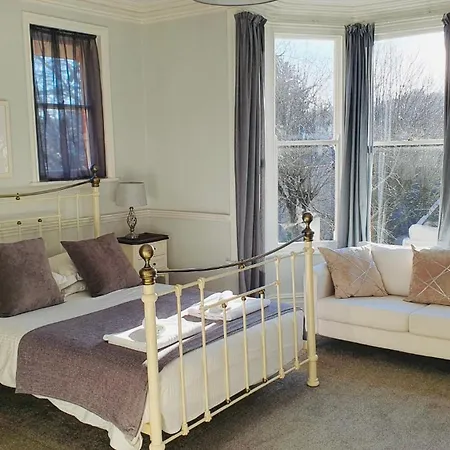 Bed & Breakfast Holbein House Penzance