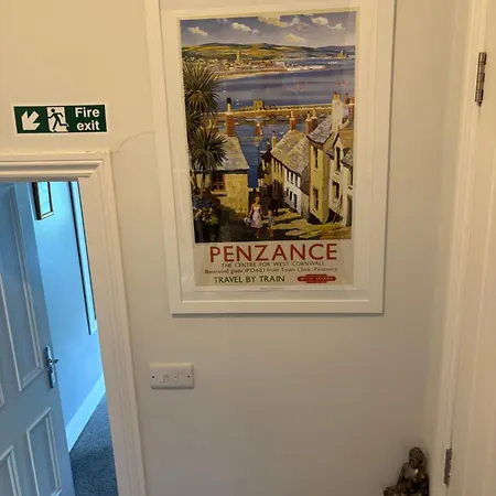 Holbein House 3* Penzance