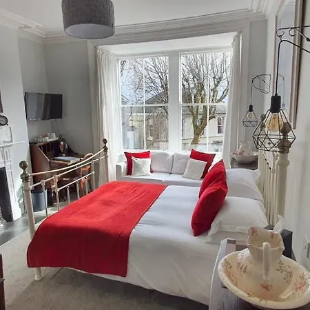 Bed & Breakfast Holbein House Penzance