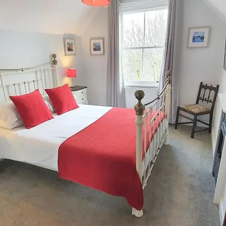 Holbein House Bed & Breakfast 3*