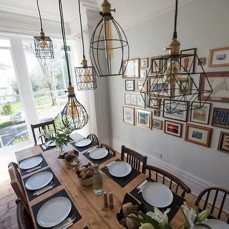 Bed & Breakfast Holbein House